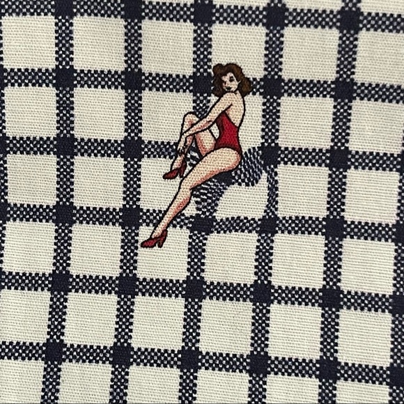 ROBERT GRAHAM ’NORMA JEANE’ CLASSIC FIT SHIRT - Picture 14 of 14